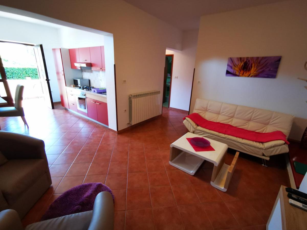 Medusa Apartment
